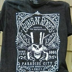 Vintage guns and roses tee